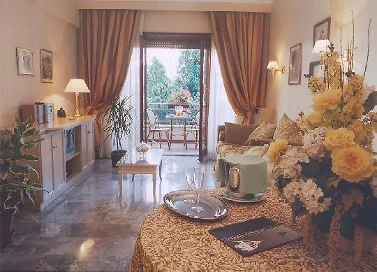 Large Family Apartment E8 Rome 0*,